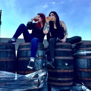 Meet your Posher, Mira